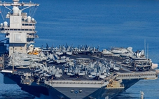 Bị cháy khi tham chiến ở Iran, tàu sân bay Mỹ phải tạm cập cảng ở Hy Lạp