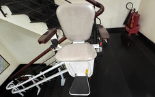 Sống độc lập tuổi xế chiều: Khi cầu thang không còn là rào cản