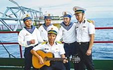 Rèn tinh thần ở nhà giàn DK1