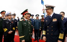 Bộ trưởng Bộ Quốc phòng Việt Nam - Trung Quốc dự lễ khởi hành tuần tra liên hợp hải quân