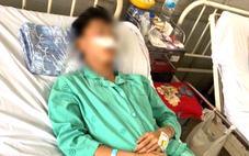 Nam sinh lớp 11 ở TP.HCM bị nhóm lớp 10 đánh chấn thương nặng, phải mổ cấp cứu