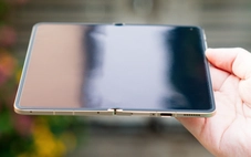 Oppo ra mắt điện thoại gập gần như không còn nếp gấp