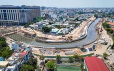 Dọc dự án rạch Xuyên Tâm: Nơi đang thi công nhộn nhịp, nơi um tùm cây cỏ