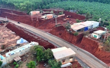 Đồng Nai yêu cầu kiểm tra vụ hạ nền làm đường khiến nhà dân cheo leo