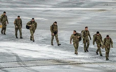 Đan Mạch lên kế hoạch phá đường băng Greenland nếu Mỹ tấn công