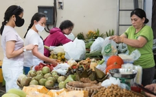 Đơn hàng dưới 50.000 đồng được xuất gộp hóa đơn: Tiện cho quản lý, khó cho tiểu thương?