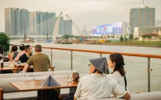 Tour ngắm hoàng hôn trên sông Sài Gòn