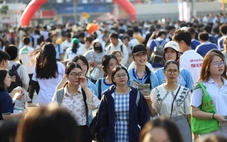 Tư vấn tuyển sinh hướng nghiệp tại Cần Thơ: Bộ GD-ĐT lý giải 'Toán hoặc Văn phải chiếm 1/3'