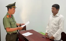 Bị khởi tố vì sử dụng trái phép vũ khí quân dụng