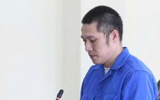 Chơi ma túy đá về thấy vợ trách mắng liền dùng kéo đâm vợ 12 nhát, lãnh 10 năm tù