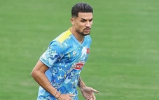 Xuân Son tập riêng, tuyển Việt Nam chờ đủ quân