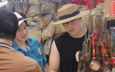 Hơn 8 triệu lượt khách quốc tế là 'mỏ vàng' để phát triển hạ tầng tài chính số