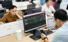 Chứng khoán 25-3: Ông Trump nói đạt 'đồng thuận lớn', Iran phủ nhận, nhà đầu tư nên làm gì lúc này?