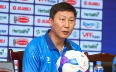 HLV Kim Sang Sik: Xuân Son, Hoàng Hên giúp tuyển Việt Nam có nhiều phương án tấn công