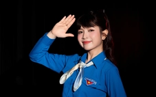 Nhạc sĩ Nguyễn Văn Chung và ca sĩ Nguyễn Duyên Quỳnh hát mừng ngày 26-3