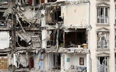 Israel tấn công Iran trên diện rộng giữa lúc Tehran phủ nhận đang đàm phán với Mỹ