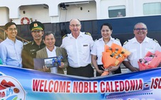 Tàu biển quốc tế đưa 180 du khách cập cảng Quy Nhơn