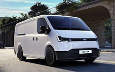 Ford Transit có bản điện giá rẻ, vẫn có ga thích ứng, ghế sưởi, chạy 250km/sạc