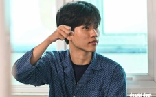 Mở tài khoản bằng định danh giả mạo; Học giỏi, đẹp trai còn biết cứu người... được bạn đọc quan tâm