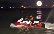 Công an mời làm việc TikToker phóng mô tô nước trên bãi tắm công cộng Nha Trang
