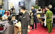 Đà Nẵng: Bắt chủ nhiệm câu lạc bộ tổ chức giải Poker trái phép trong khách sạn