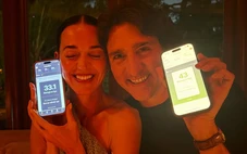 Khoảng cách tuổi tác của Katy Perry và cựu Thủ tướng Canada Justin Trudeau