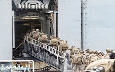 Thủy quân lục chiến áp sát, ‘kế hoạch B’ lộ diện: Mỹ tính gì với Iran?