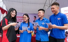 Tăng lương, thưởng 'khủng', tặng cả đất: Doanh nghiệp mạnh tay ‘săn’ lao động