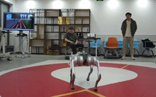 Điều khiển chó robot chỉ bằng suy nghĩ, viễn tưởng nay thành hiện thực