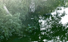 Đi đốn buồng chuối, người đàn ông phát hiện xác chết mất bàn chân phải trôi trên kênh