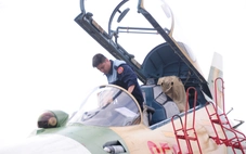 Nhà máy sửa tiêm kích hiện đại Việt Nam - Kỳ cuối: Họ gọi nhau là đồng đội