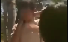 Nữ sinh bị nhóm người đánh, đạp vào mặt, túm tóc kéo lê… quay clip