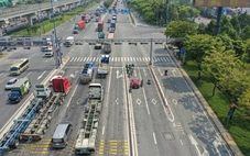 Hiện trạng 5 nút giao cửa ngõ phía Đông dự kiến làm 'luồng xanh', xe không phải dừng đèn đỏ