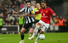 Thua phút cuối, Man United đứt mạch thăng hoa