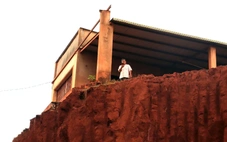 Vụ hạ cốt nền khiến nhà dân cheo leo ở Đồng Nai: Đề xuất hỗ trợ 6 triệu/tháng để di dời tạm