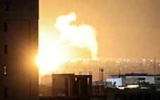 Israel thả 100 quả bom phá hủy hầm ngầm của ông Khamenei; Liên hợp quốc kêu gọi kiềm chế