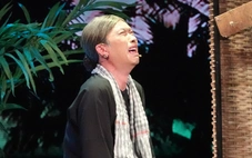 Hoài Linh trở lại với Hiu hiu gió bấc, khán giả khóc cười với ông Tư