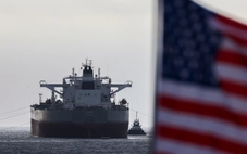 Nhà Trắng gấp rút tìm biện pháp mạnh khi giá dầu ở Mỹ tăng cao