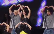 'Nữ hoàng nhạc phim' Baek Ji Young bắn nốt cao, xúc động trước tình cảm khán giả Việt