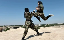 Chuyện về 'đạo quân' ninja nữ của Iran