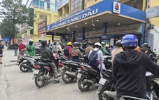 Khuyến cáo người dân hạn chế dùng xe cá nhân, tăng làm việc từ xa giảm đi lại