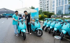 Miễn phí thuê, đổi pin 3 năm: Cú hích cho tài xế công nghệ chuyển sang xe điện