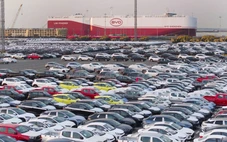 Cú sốc dầu Trung Đông tạo 'cơ hội lịch sử' cho xe điện Trung Quốc