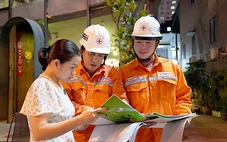 Tiết kiệm điện để ứng phó nắng nóng