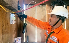 Điện quốc gia đã về thôn 'người Đà Nẵng, đất Quảng Ngãi' rất đặc biệt