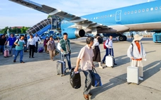 Hãng bay ứng phó với giá nhiên liệu