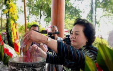 Phó Thủ tướng Phạm Thị Thanh Trà tri ân liệt sĩ tại nhiều ‘địa chỉ đỏ’ ở Quảng Trị