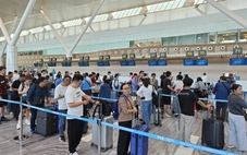 Hãng bay vẫn tăng chuyến dịp lễ 30-4, dù chi phí nhiên liệu tăng mạnh