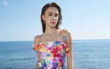 Lê Thanh Hòa kể chuyện mùa hè rực rỡ qua thời trang