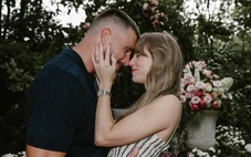 Taylor Swift 'chốt' ngày cưới Travis Kelce